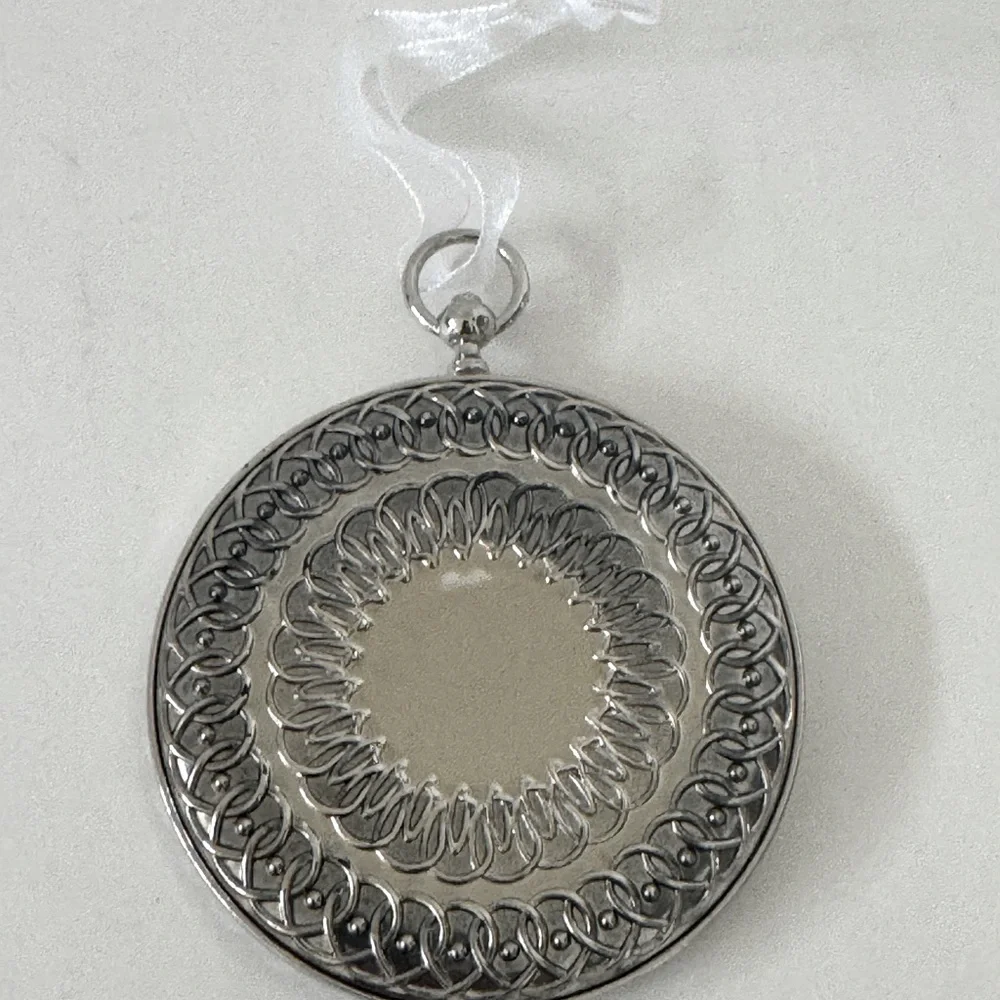 Hallmark Silver and Cream New “Time for love” ornament. - Picture 2 of 4